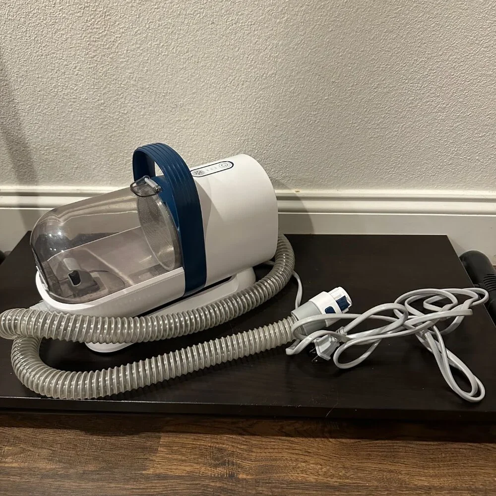 ONEISALL Dog Grooming Kit & Pet Hair Vacuum 7 in 1 Professional Vacuum